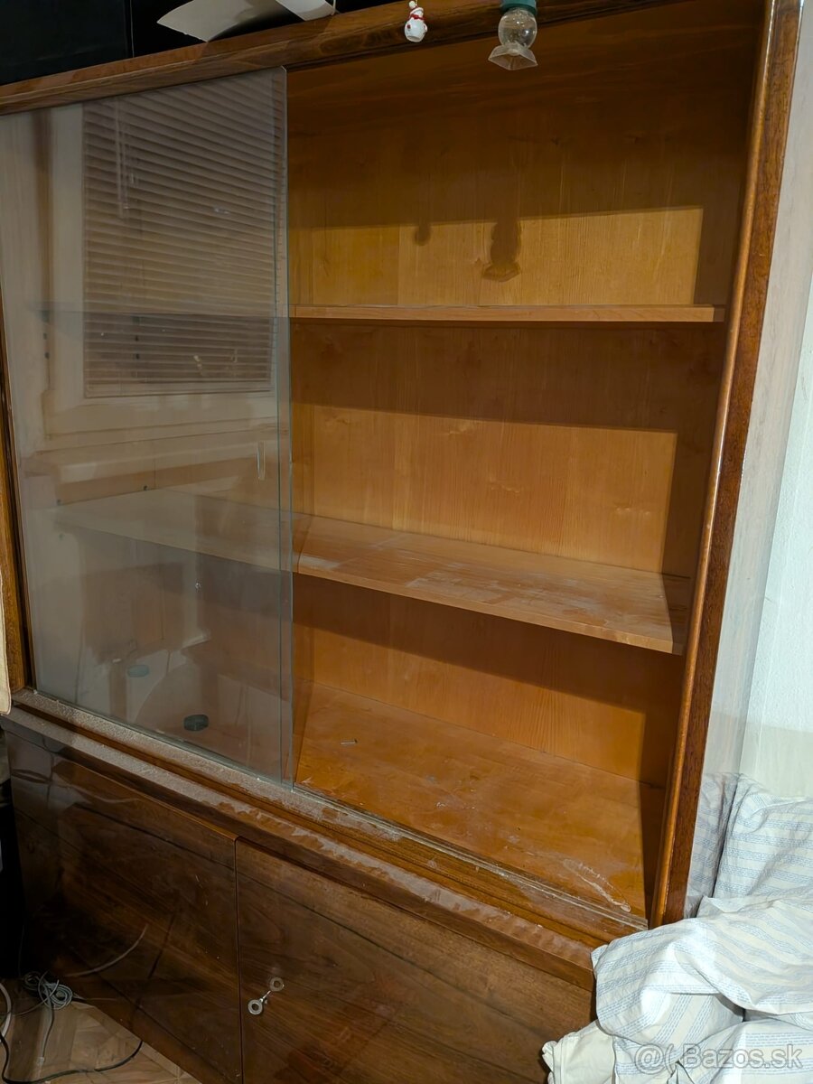 Darujem skrine za odvoz - 2