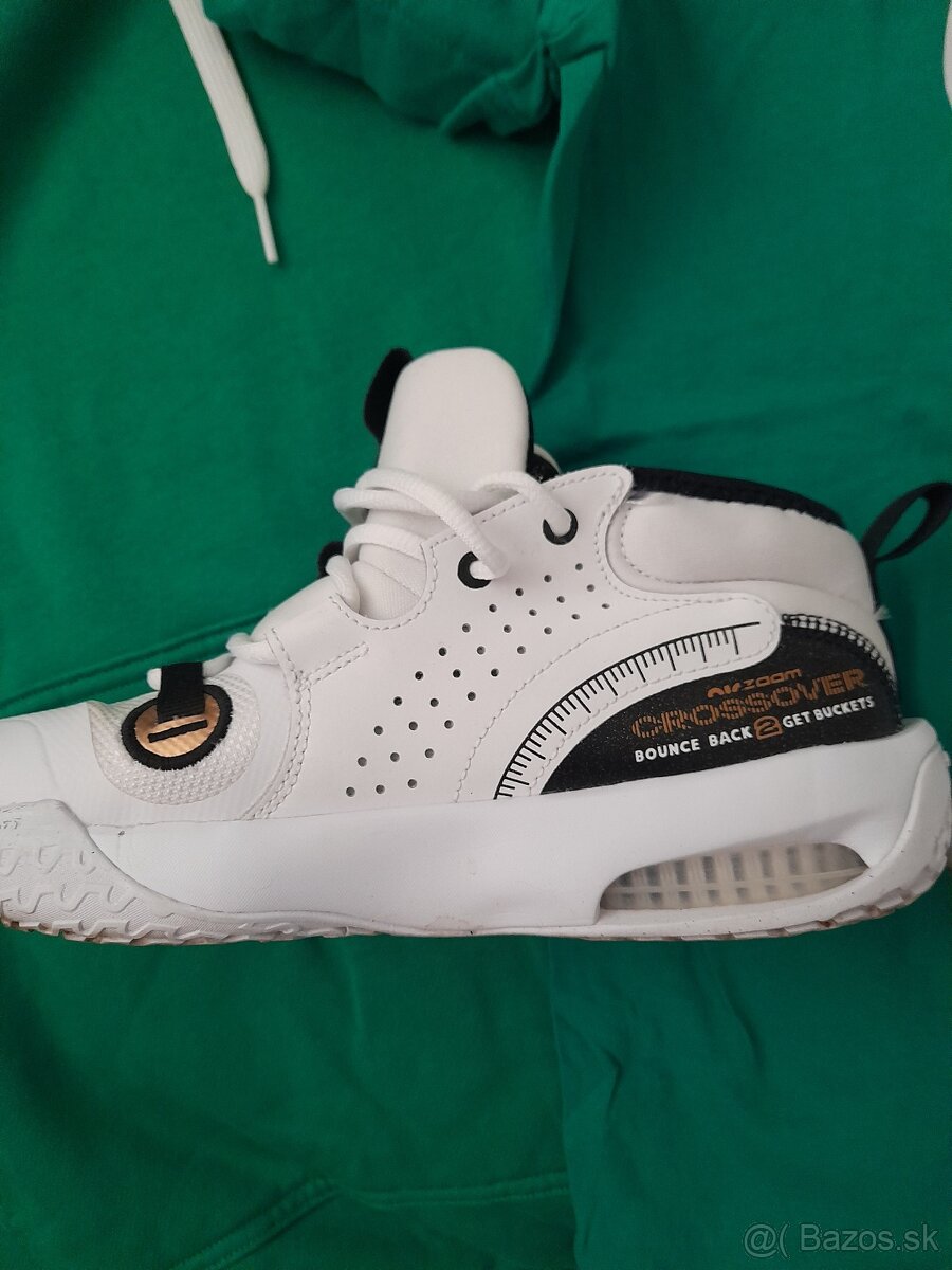 Mikina,tričko a Nike botasky - 2