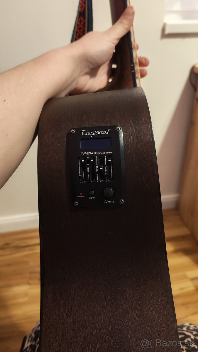 Elektroakustická gitara - 2