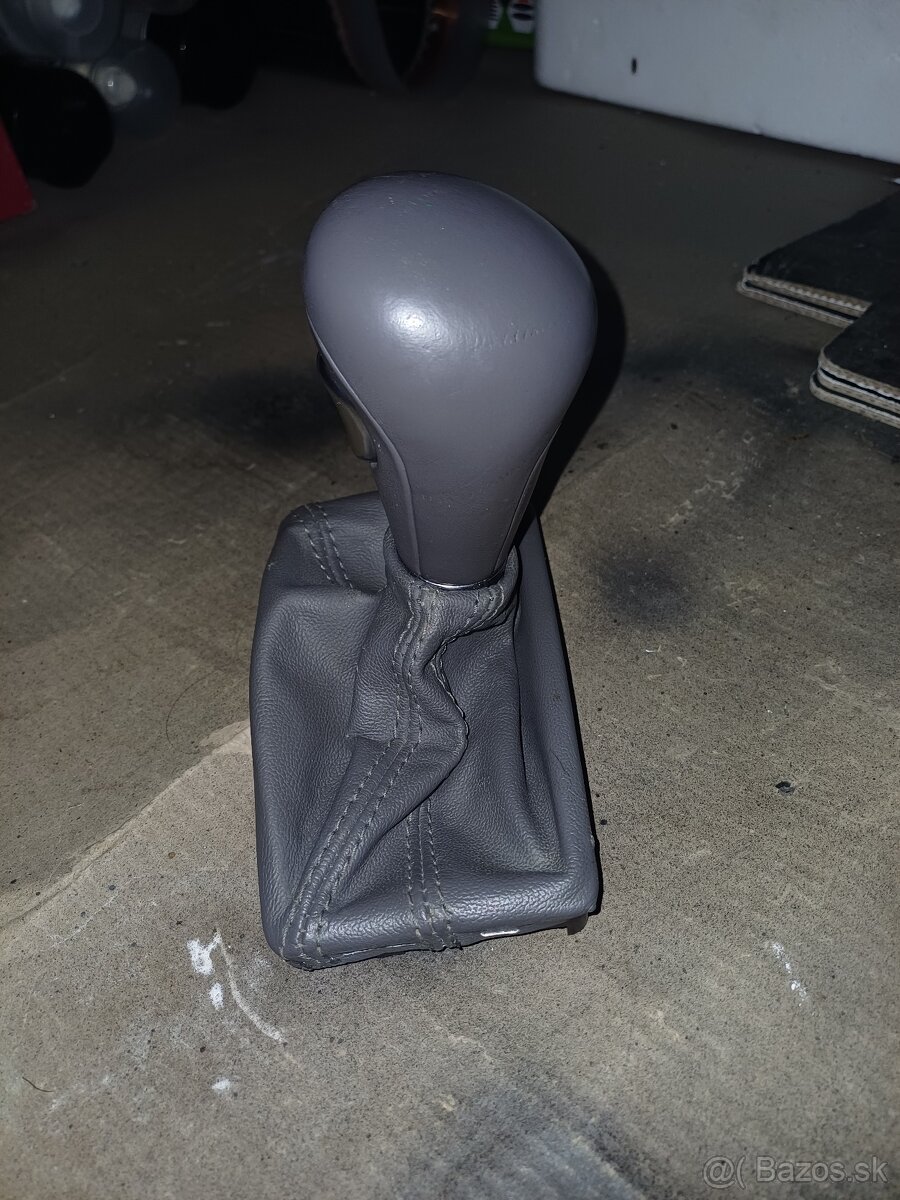 Radiaca paka audi a4 b8 - 2