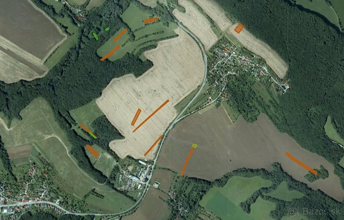 Poľnohospodárske pozemky pri obci Hrašné - 2