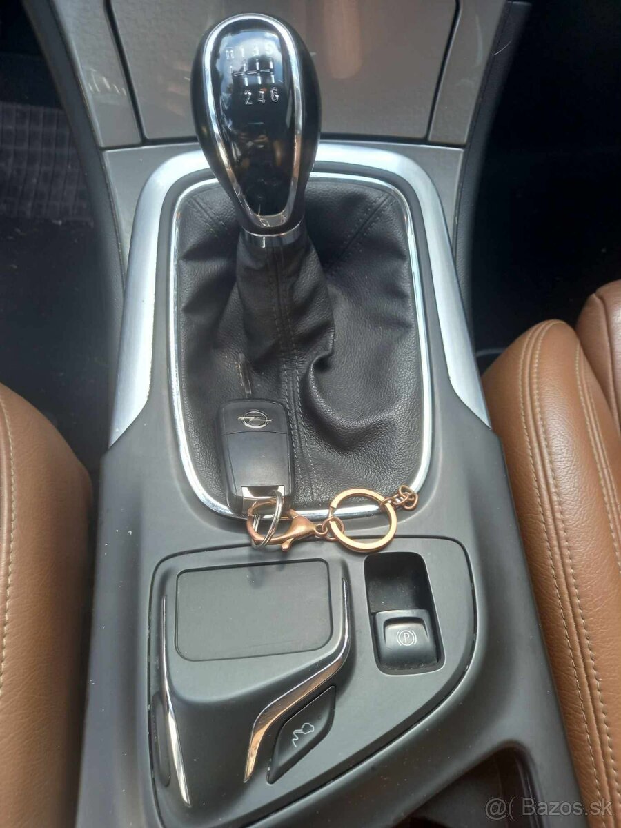 Predávam opel isignia rok 2014 - 2