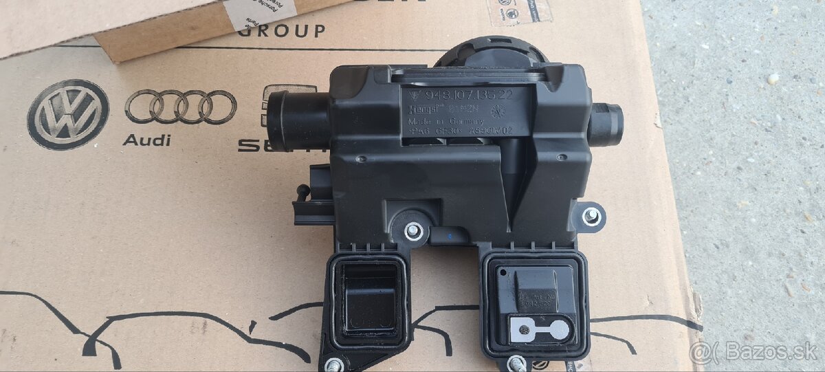 Predám originál používaný odlučovač oleja Porsche - 2