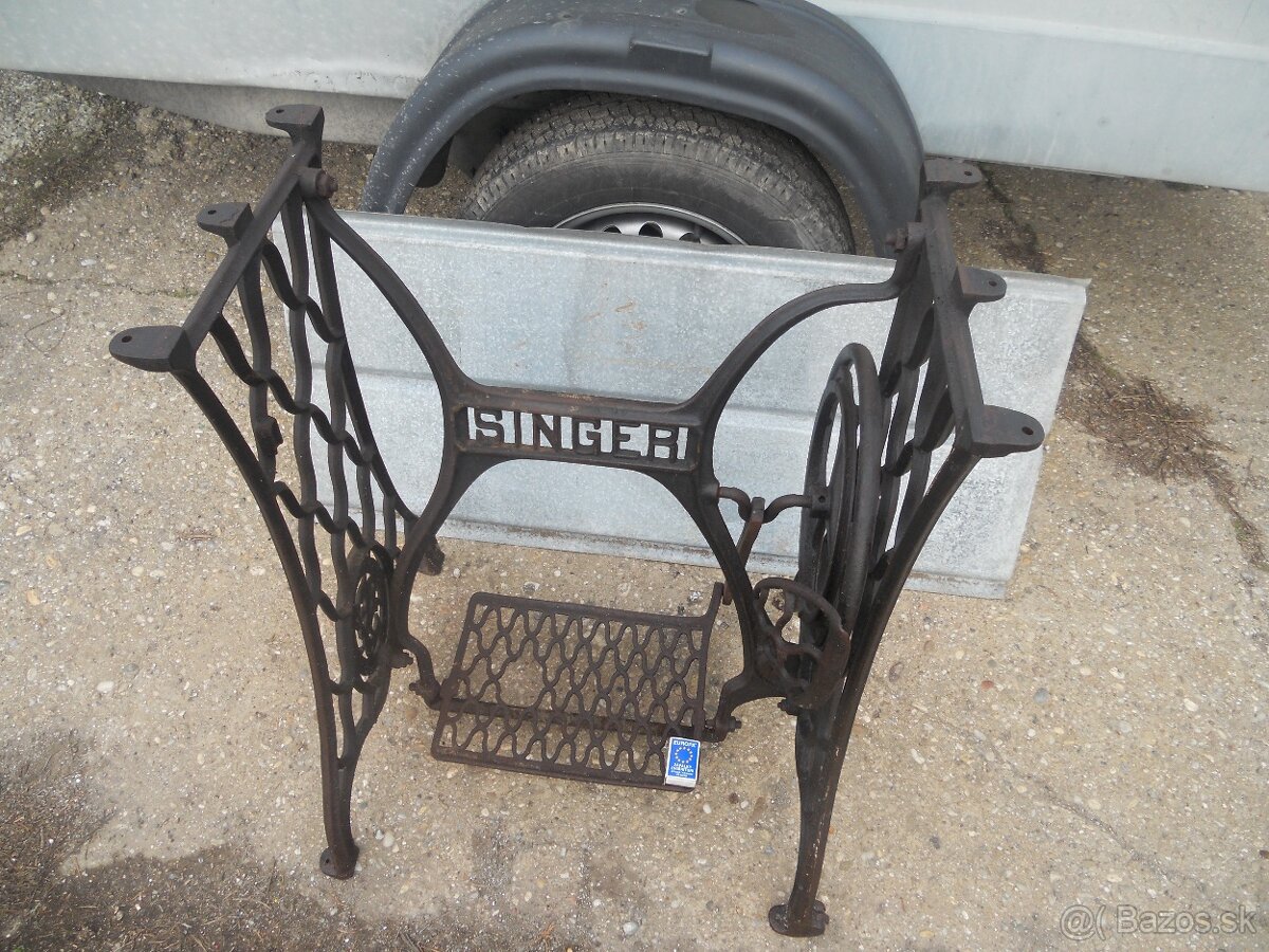 historicky stojan na stolik - 2