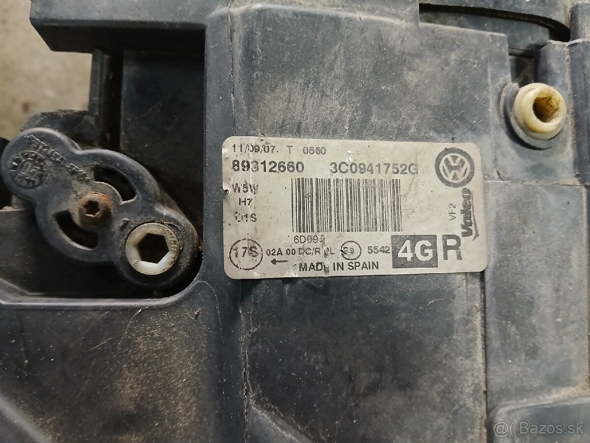 VW Passat b6 svetlá xenónové - 2