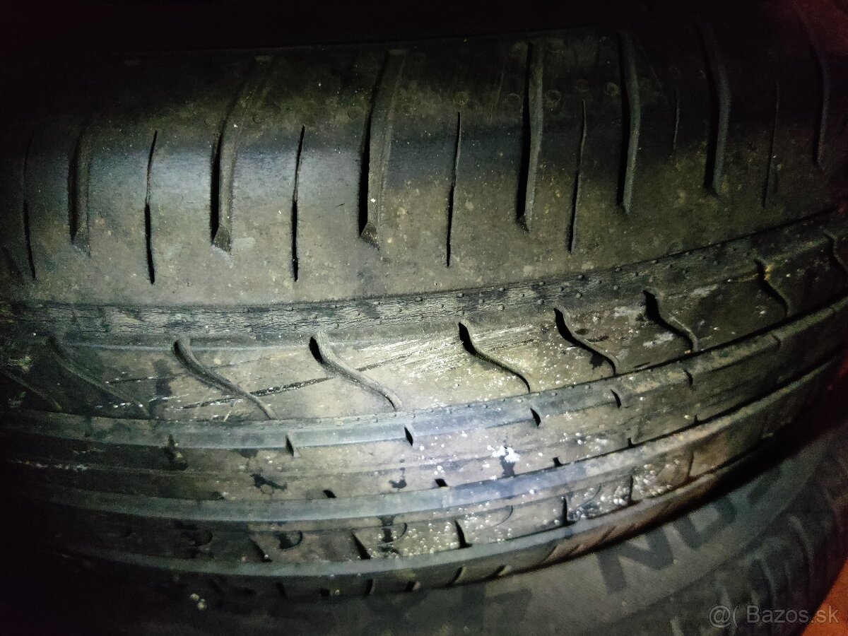 Predam letne 215/65R15 - 2