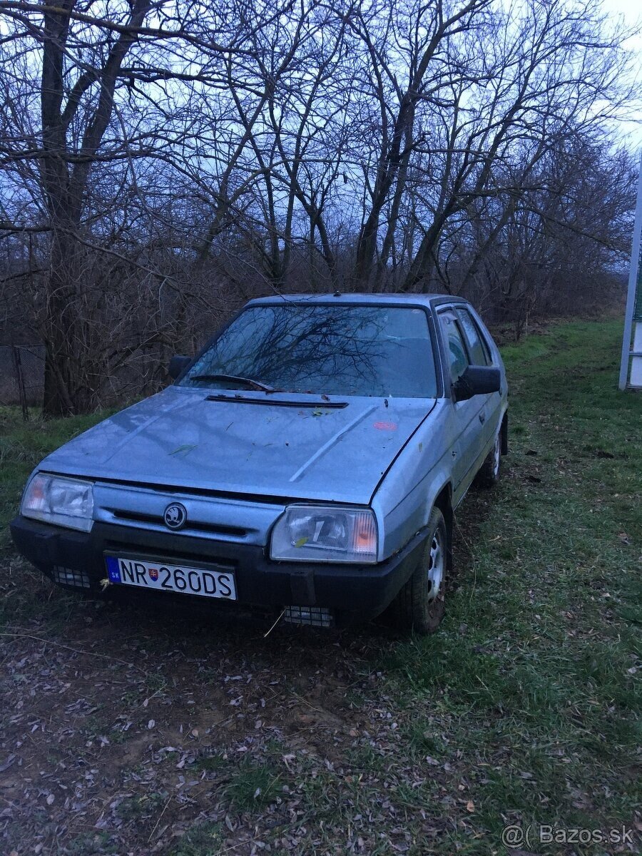 Skoda favorit silverline rozpredam - 2