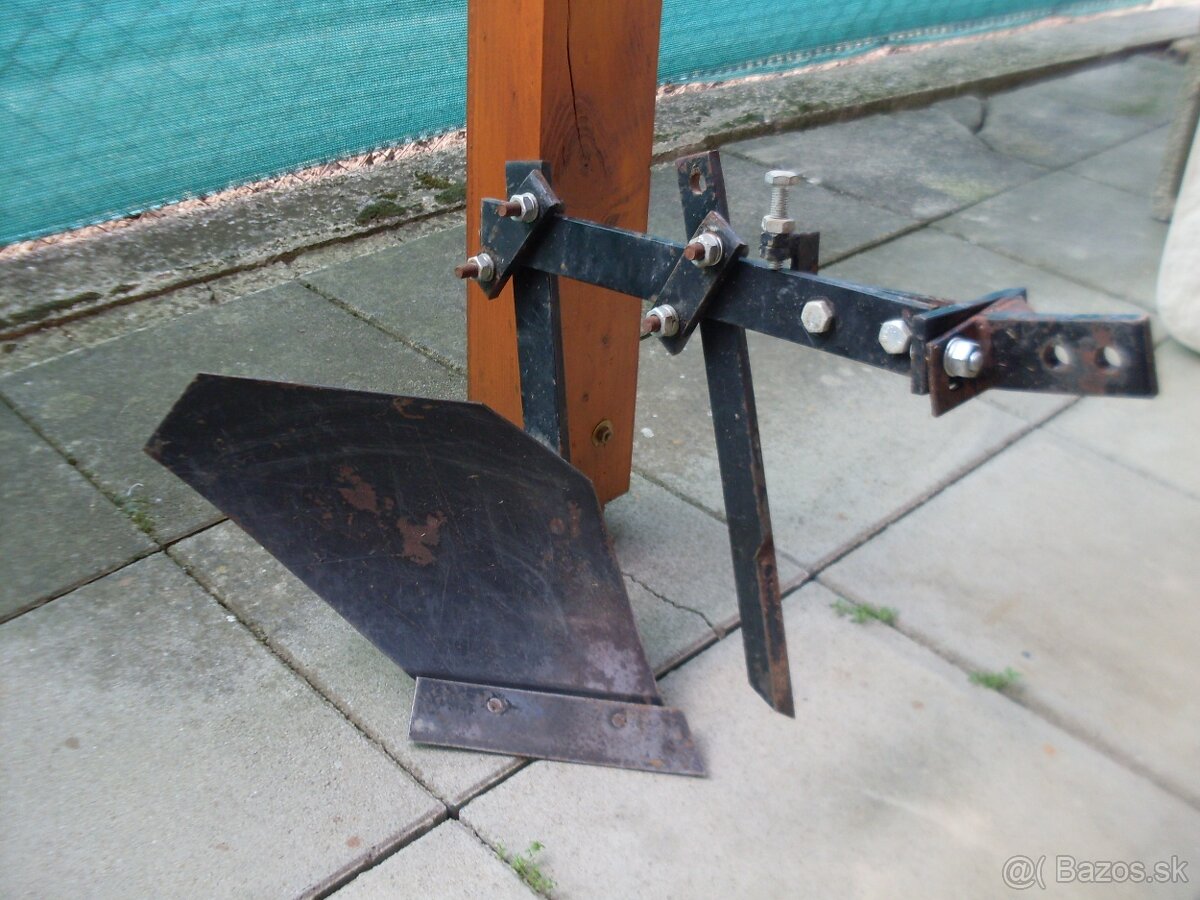 KF 04, Robix, Terra. - 2