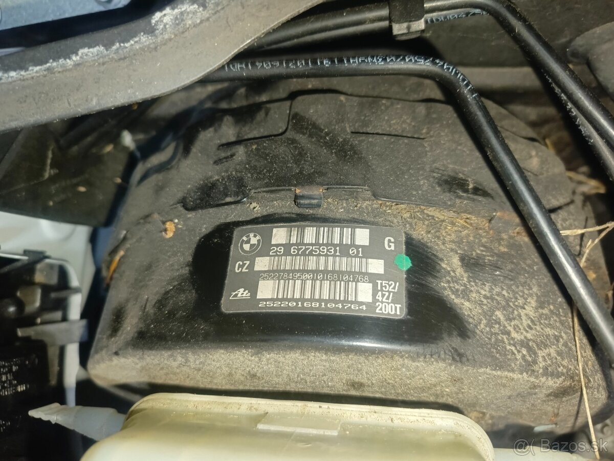 brzdový posilňovač + ABS kocka - 2