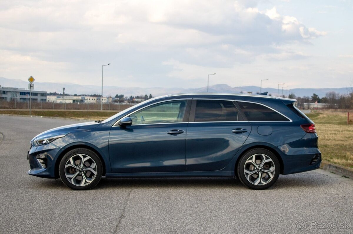 Kia Ceed SW 1.6CRDi automat - 2