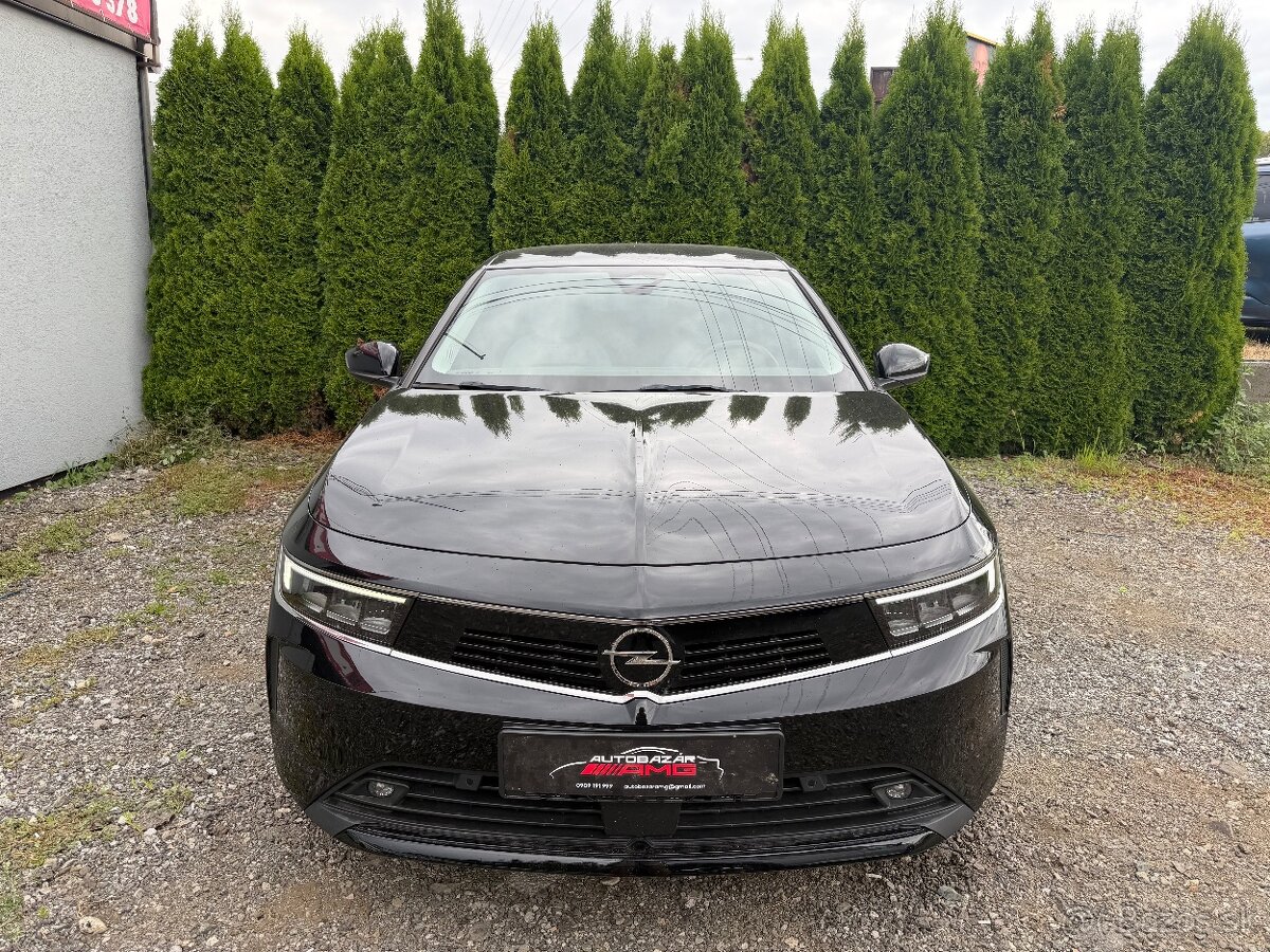 Opel Astra 1.2 Turbo 130k Elegance - 2