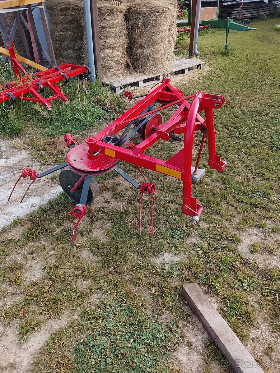 Obracač,prevracač,roztriasač sena - 2
