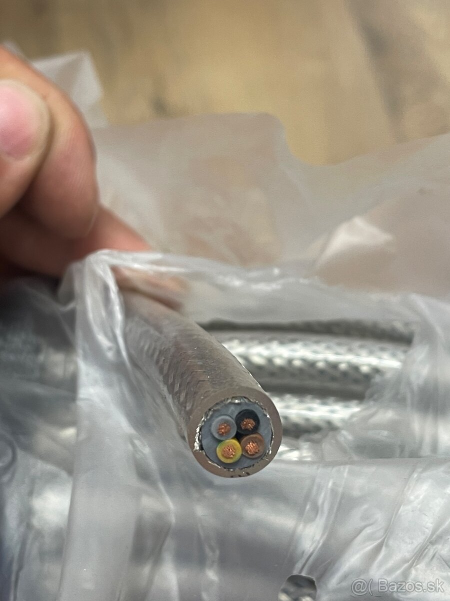 Tieneny kabel 4x1,5 - 2