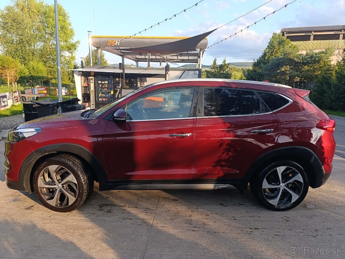 Hyundai tucson 2,0 140 kw - 2