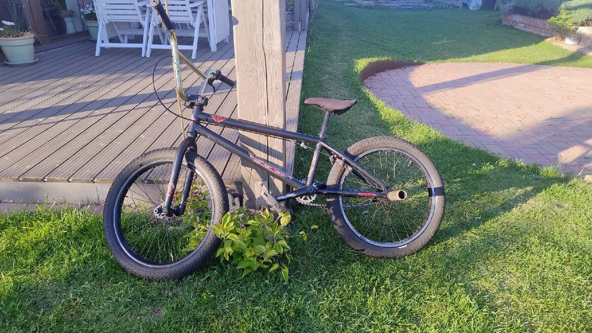 BMX wethepeapole 20' - 2