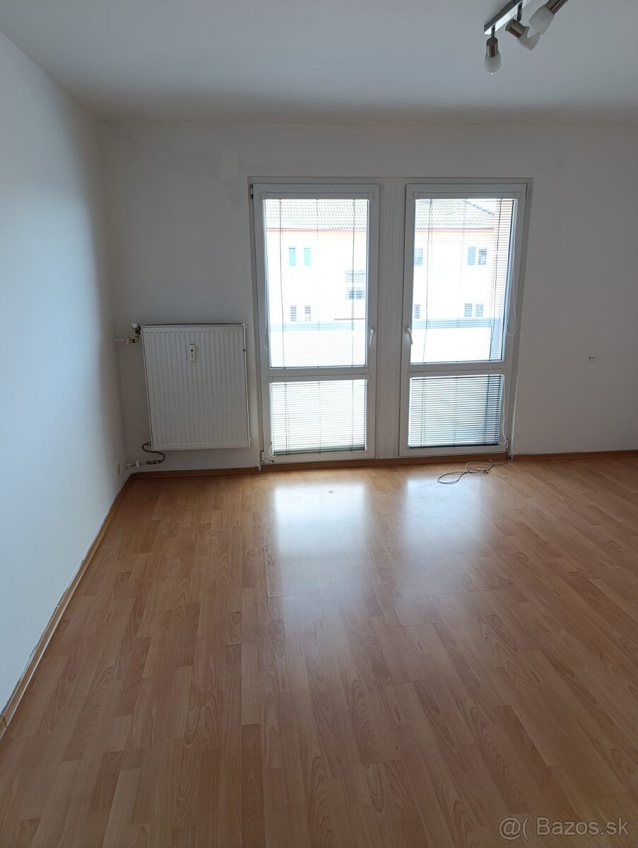 Predaj 3 izbového bytu v centre mesta - 2