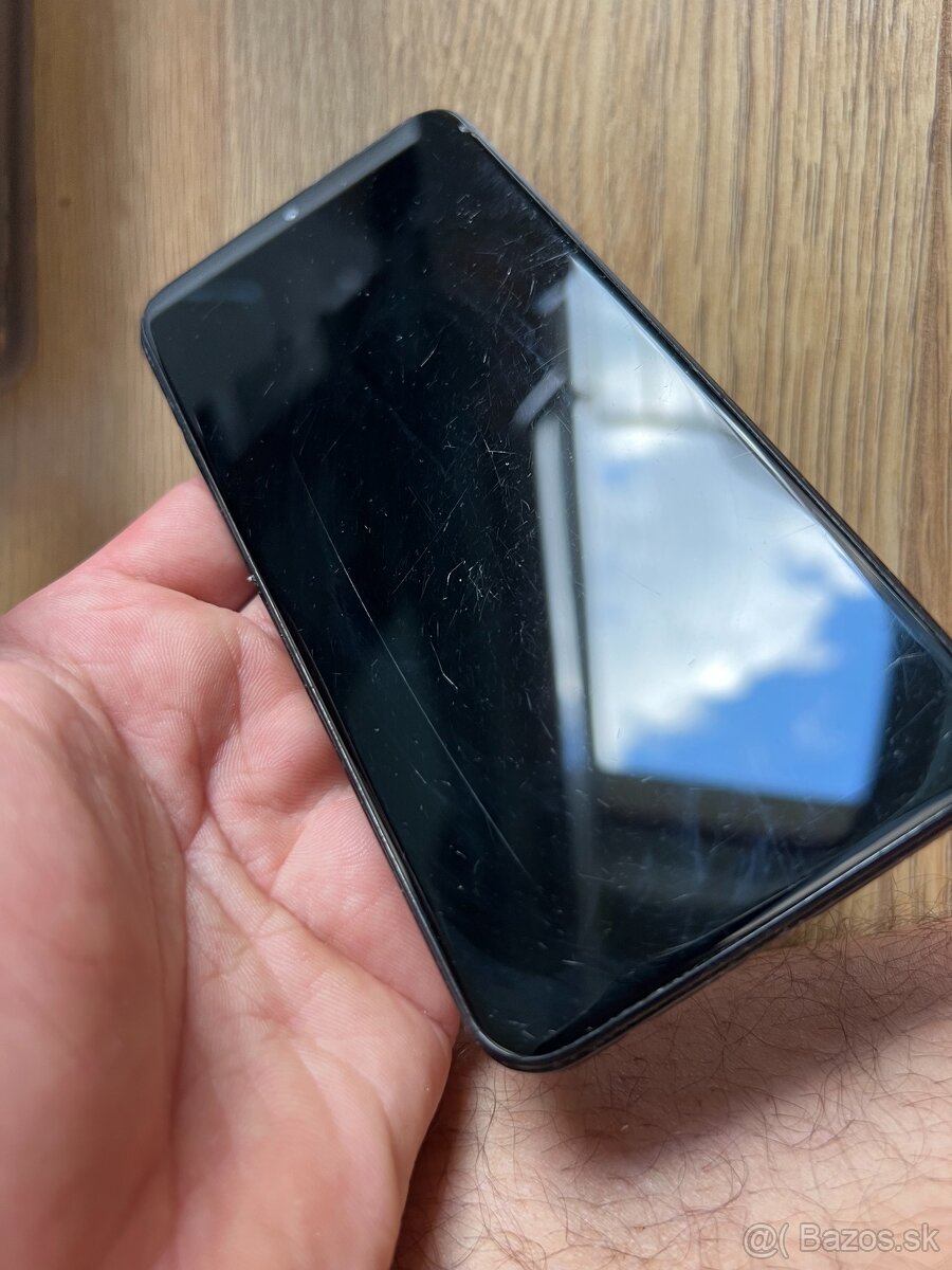 Samsung Galaxy A20e (SM-A202F/DS) - 2