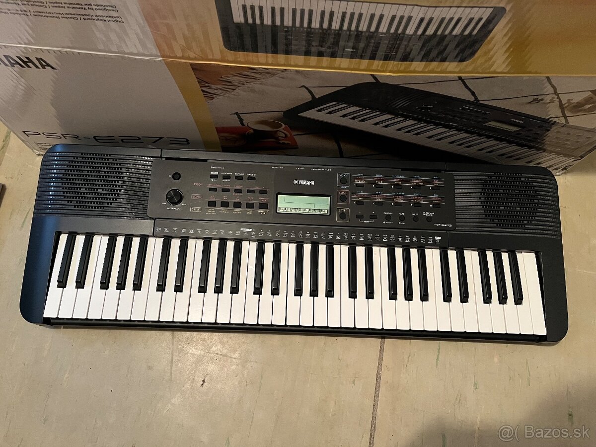 Syntetizátor Yamaha PSR-E273 - 2