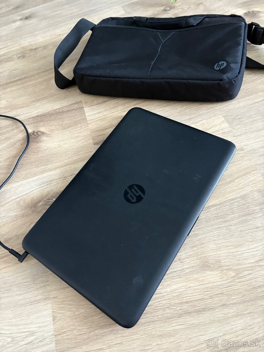 Notebook HP 15,6″ + taška - 2
