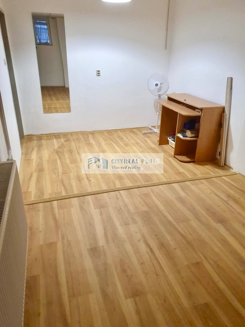 Ponúkame Vám na prenájom samostatnú miestnosť pre kozmetické - 2