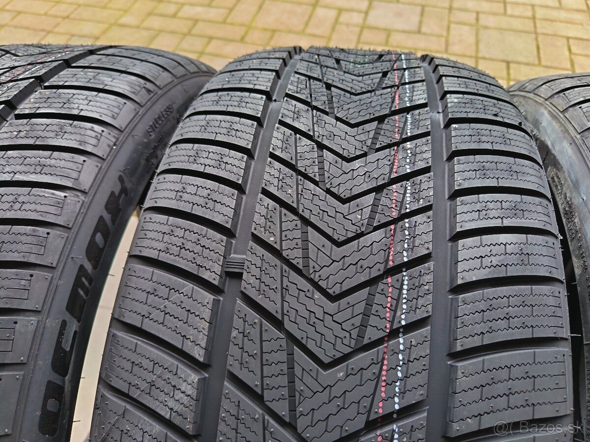 zimne pneu 255/35 R20 - 2