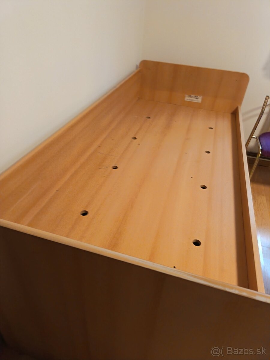 predam zvýšenu posteľ - 2