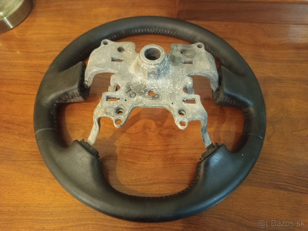 Land Rover Discovery lll volant - 2