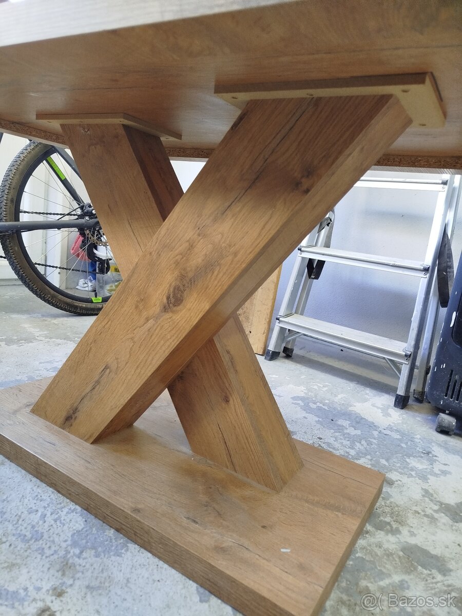 Konferencny stolik - 2