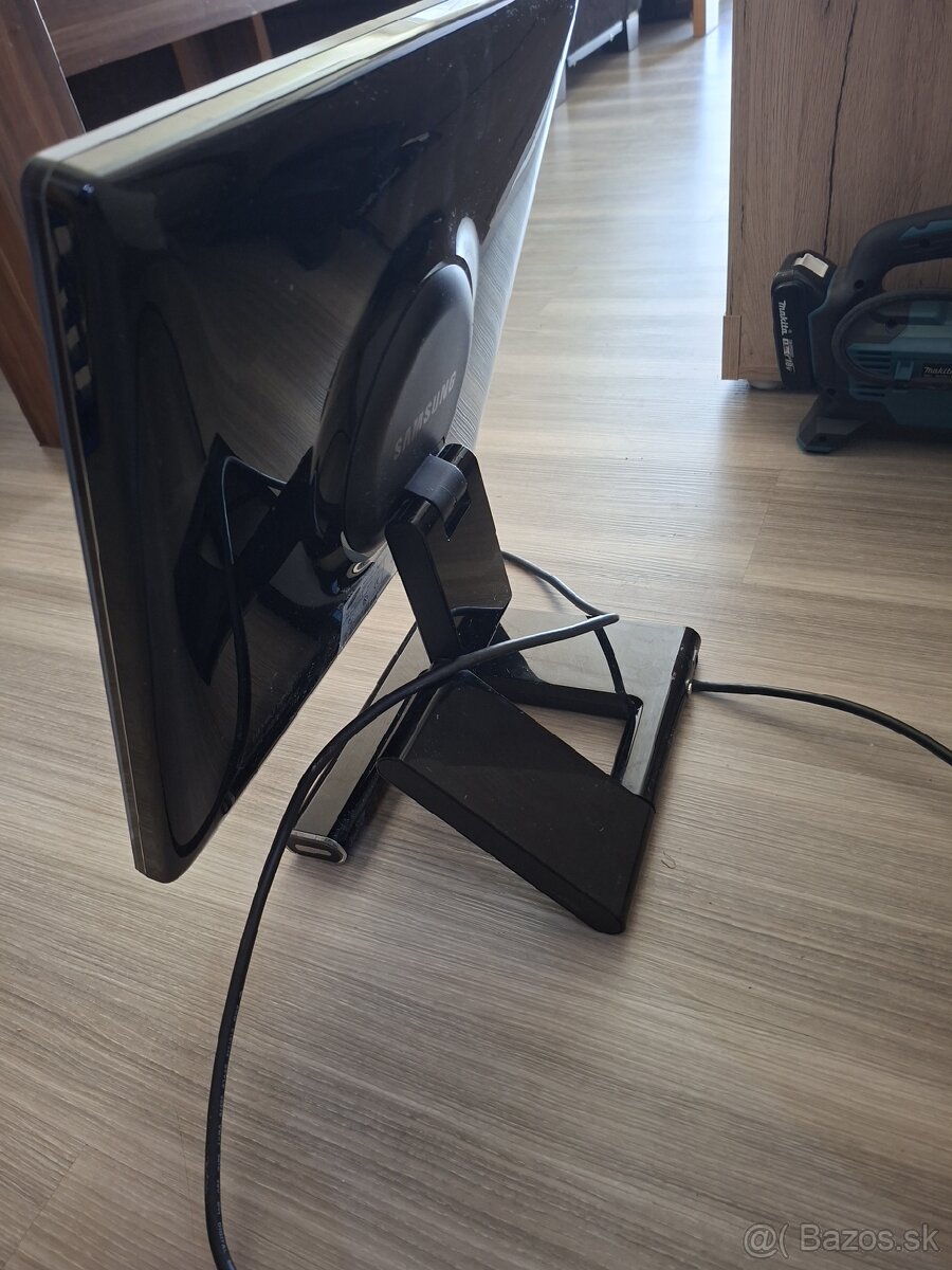 Monitor Samsung SyncMaster 971P - 2