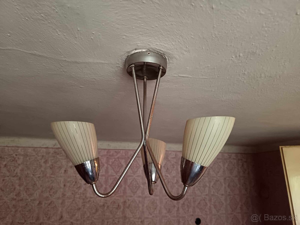 Lustre socialistické - 2