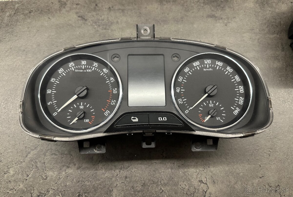 Škoda Fabia 2 maxidot budíky - 2