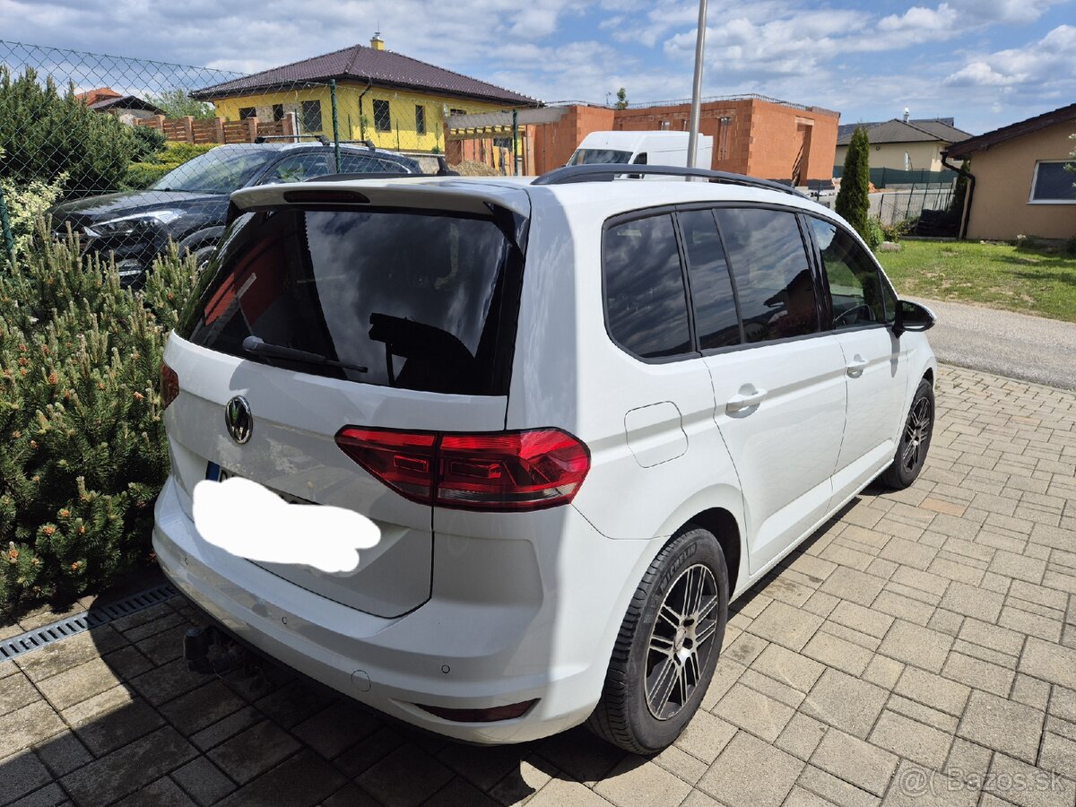 VW Touran - 2