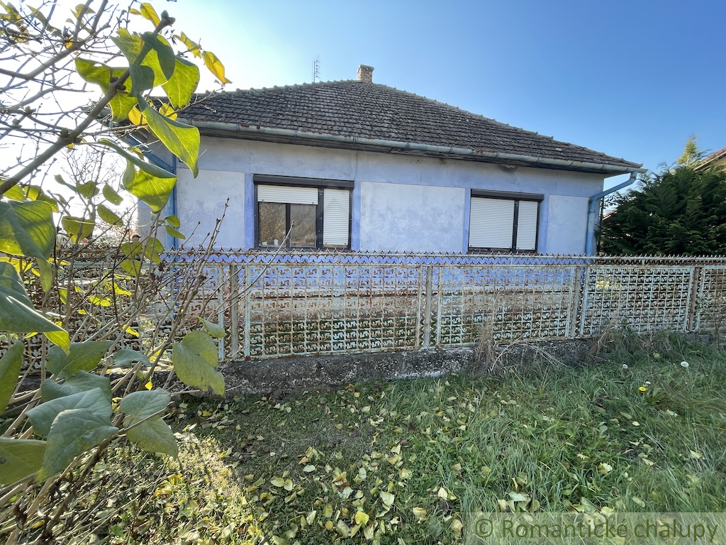 Rodinný dom na polosamote v obci Rastislavice– pokoj, tich - 2