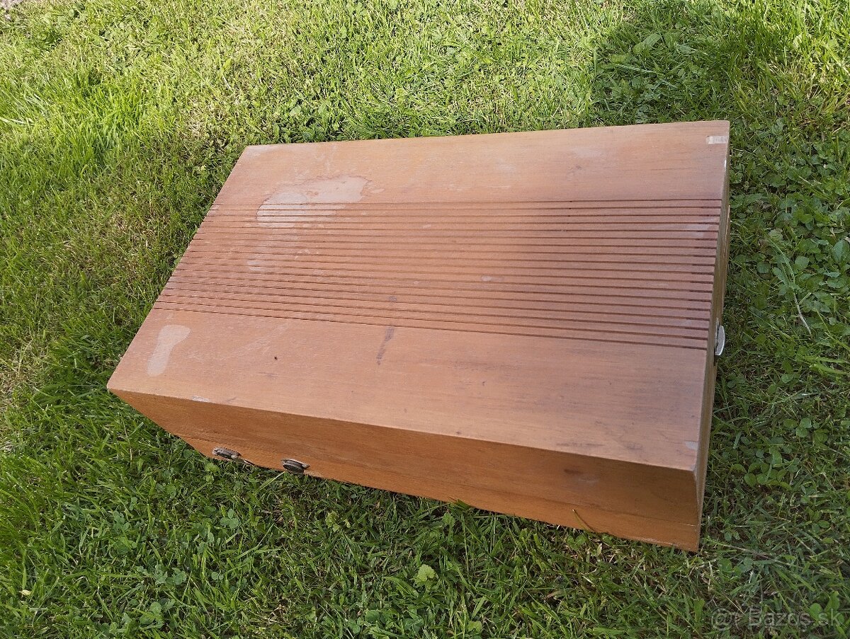 Gramofón Tesla GZ 040 - 2