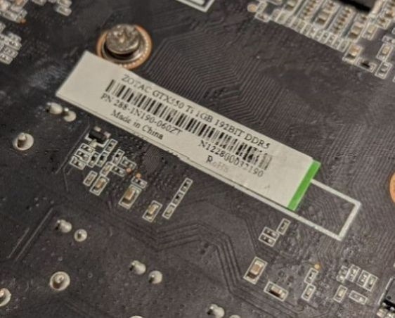 1GB Grafické karty: GTX 550Ti, HD 5450 - 2