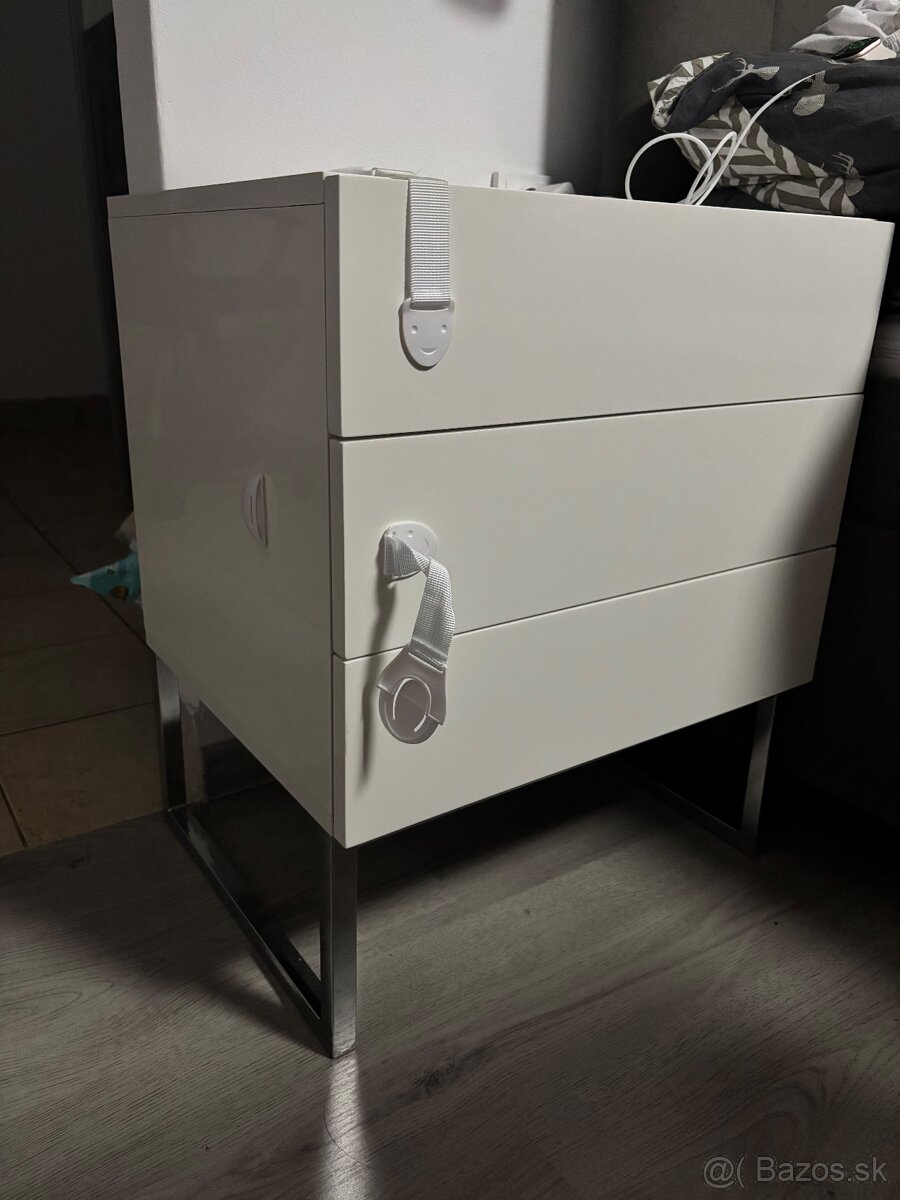 Nočné stolíky - 2