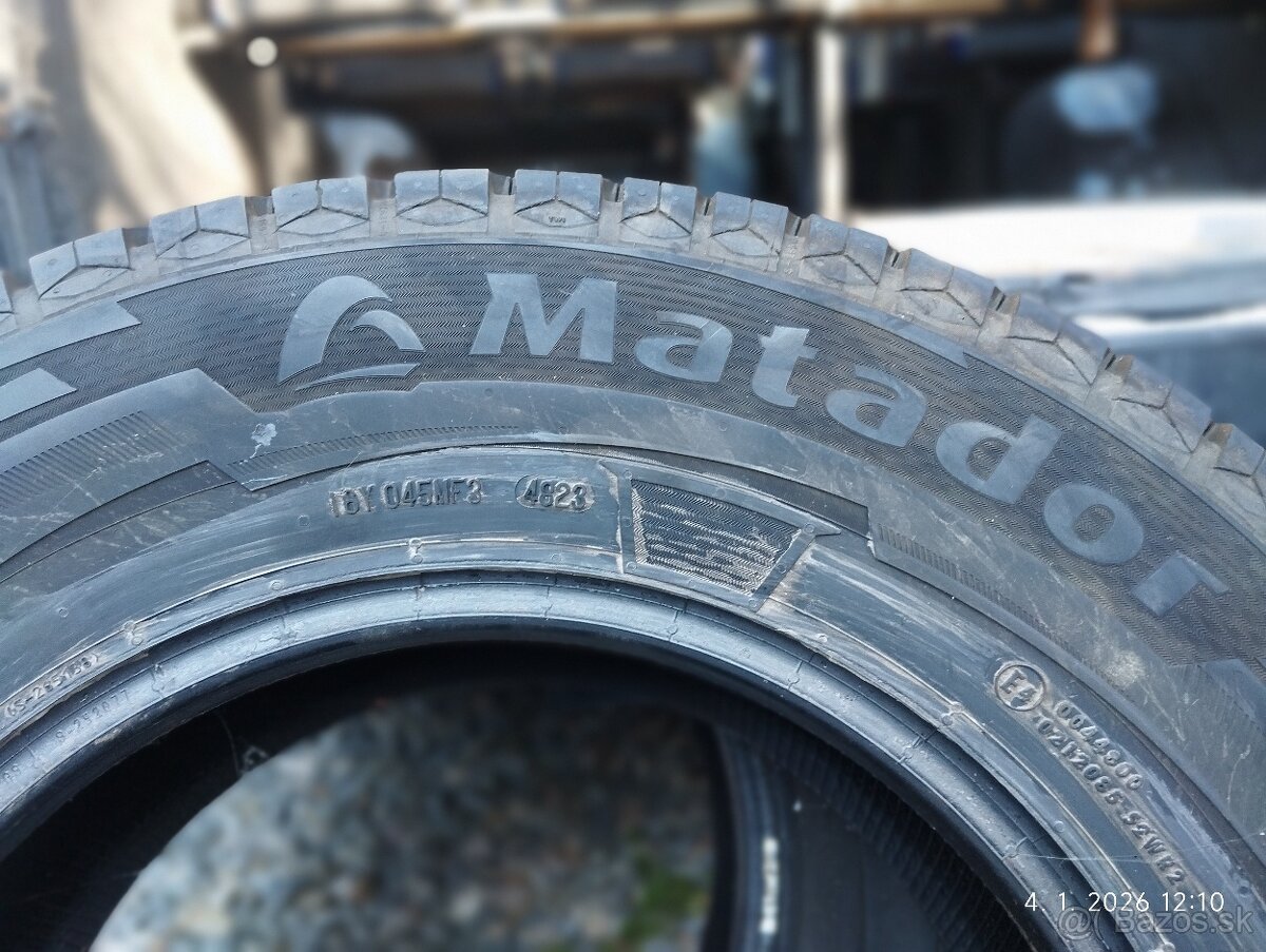 Predám letné pneumatiky 225/70 r15c - 2