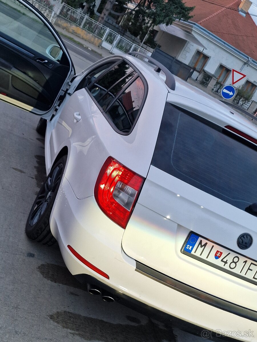 Škoda Superb CR 140k Elegance - 2