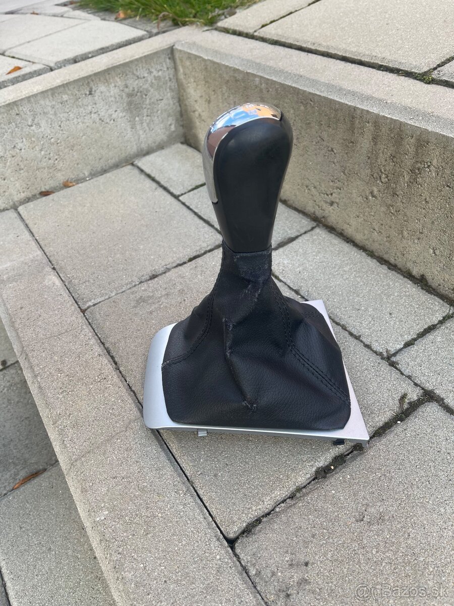 Radiaca páka Škoda Octavia 2 - 2