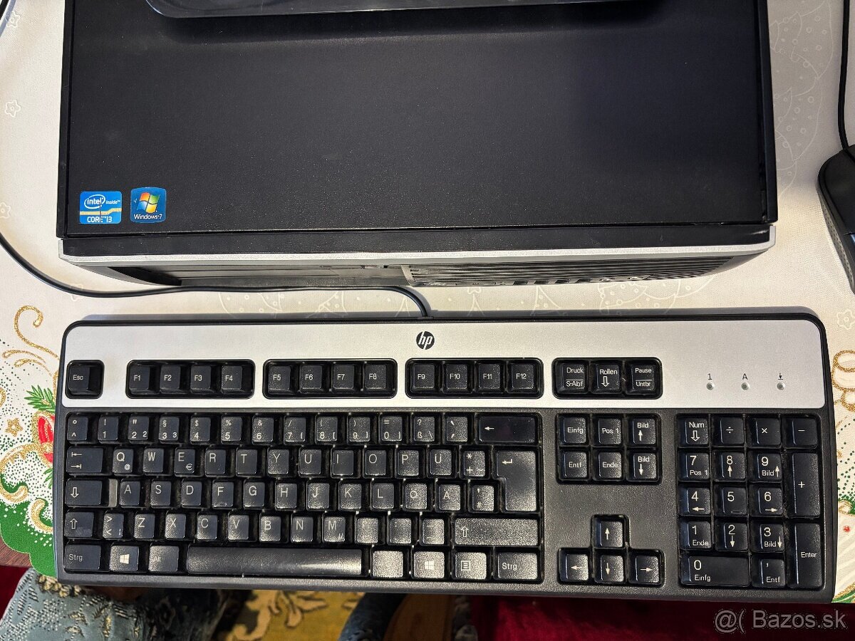 Komplet stolovy pocitac - 2