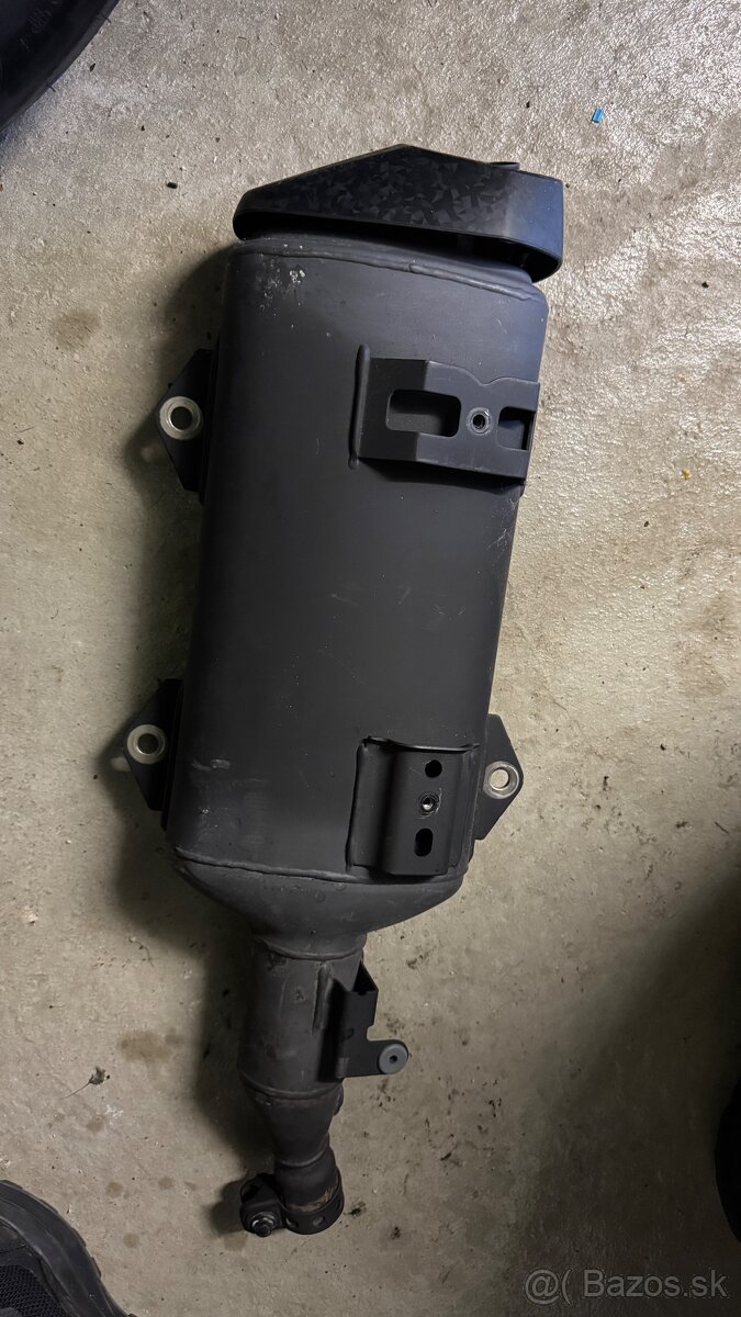 Yamaha x max 300 výfuk ORIGINAL - 2