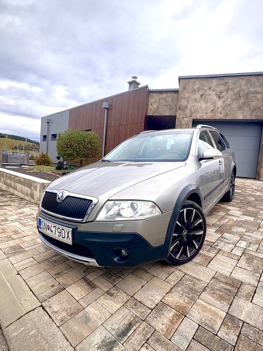 🟢ŠKODA OCTAVIA SCOUT 4x4 - 2