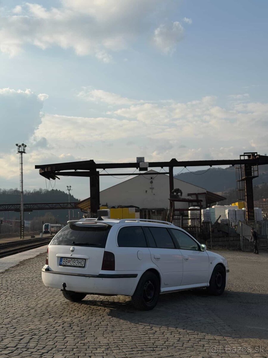 Škoda Octavia - 2