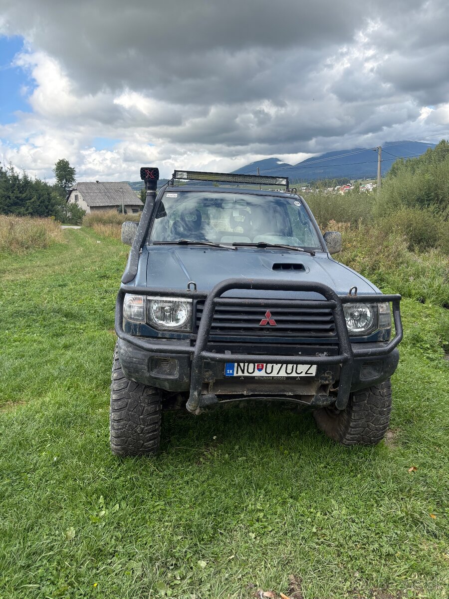 Mitshubishi pajero