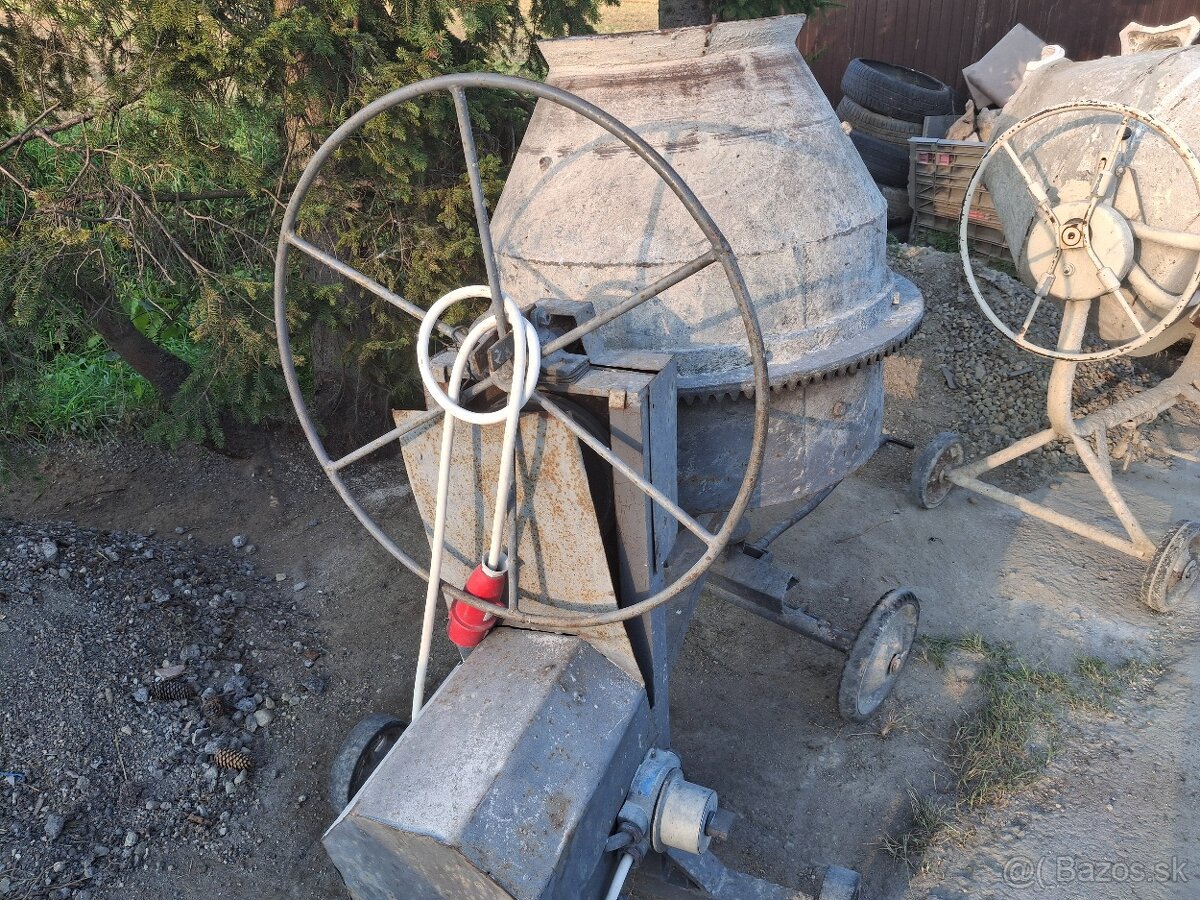 Zdravym predam 5až 6 furykovu miešačku na 380w. - 2