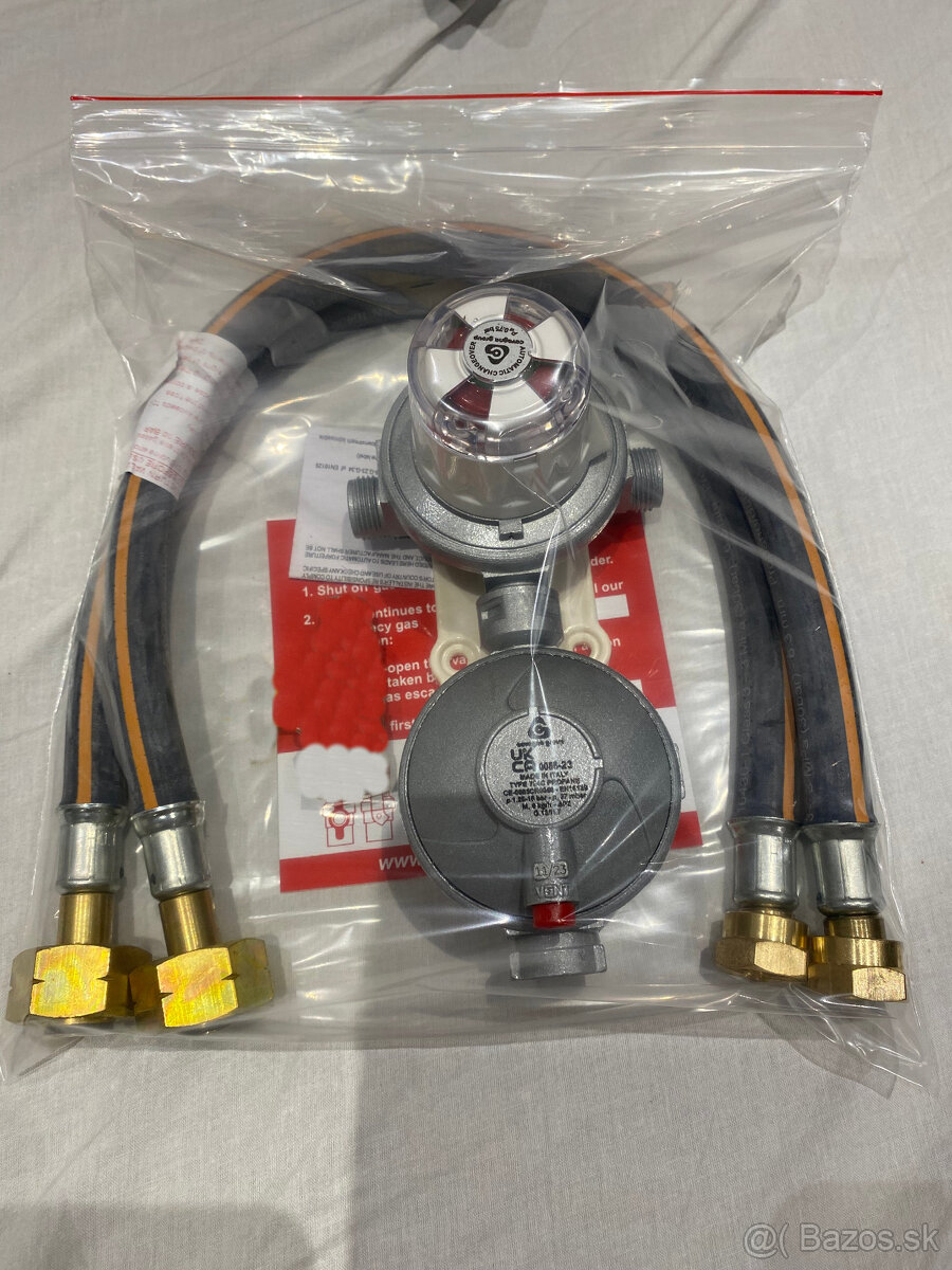 Regulátor tlaku plynu na dve plynové fľaše. NOVÝ + FA - 2