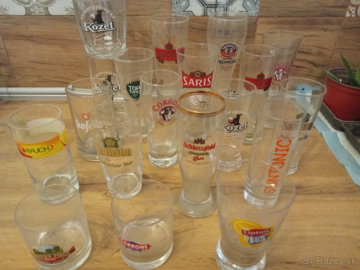 Zbierka rôznych sklenených poharov 20 vzorov - 2