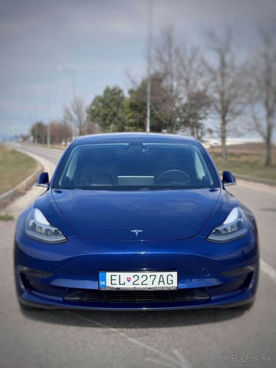 Tesla model 3 na prenájom - 2