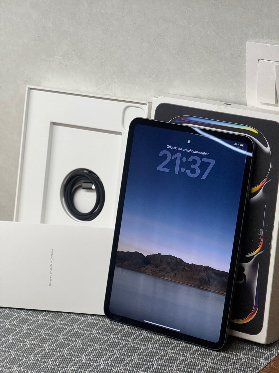 iPad Pro 11" M4 256 GB | Záruka 09.2027 - 2