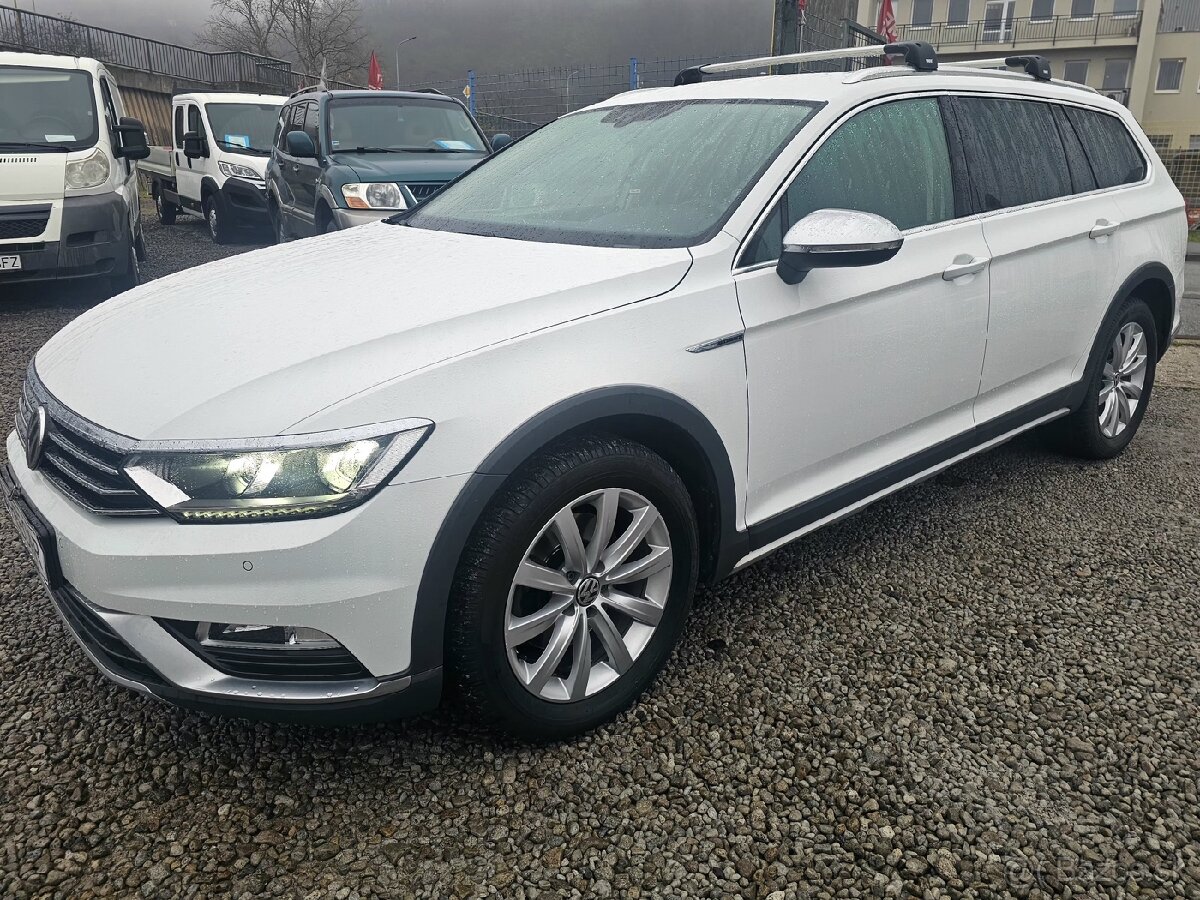 Volkswagen Passat Alltrack 2.0 TDI 4MOTION DSG - 2